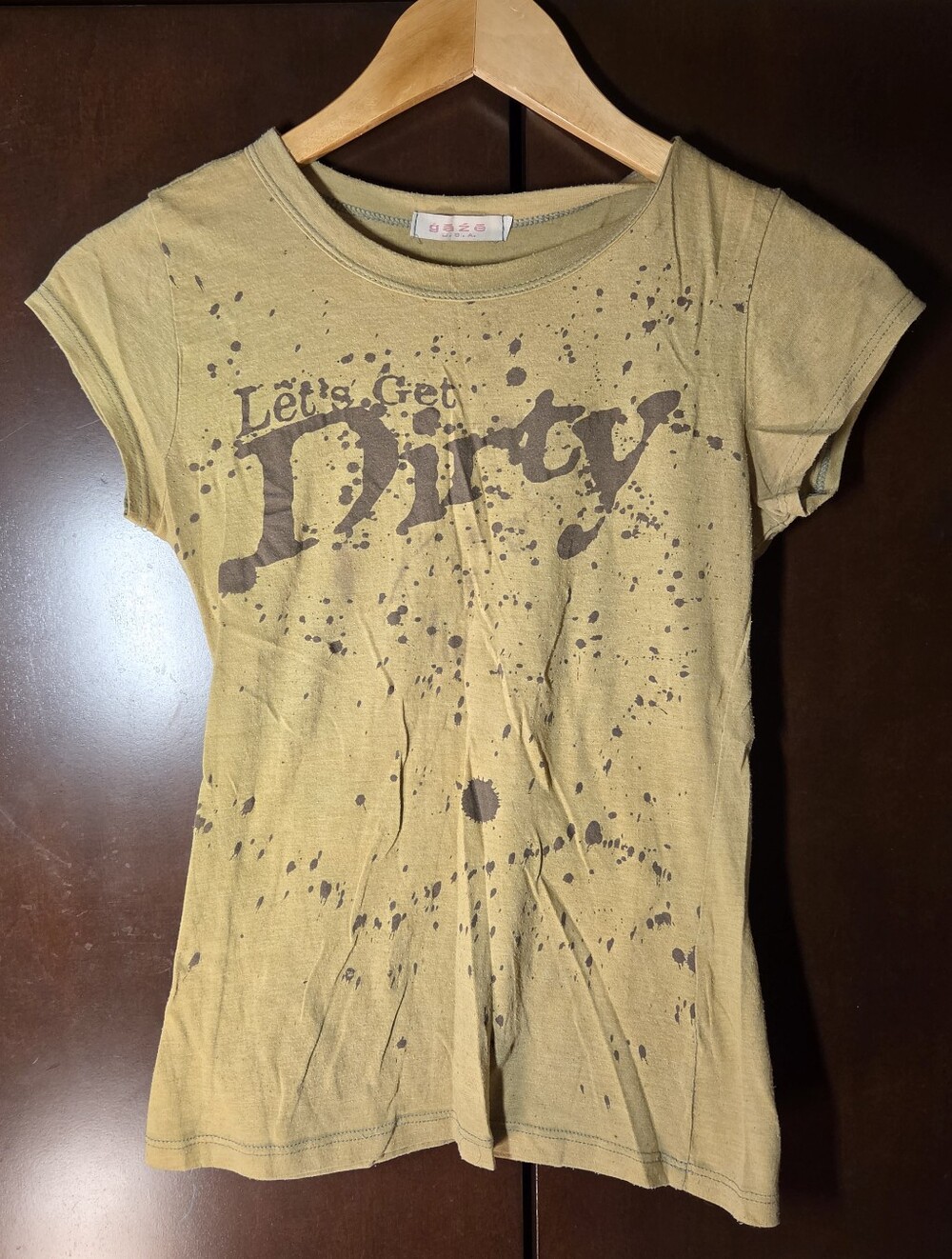 Gaze USA Olive Tee with Brown Splatter Graphic Women Size Medium Juniors'